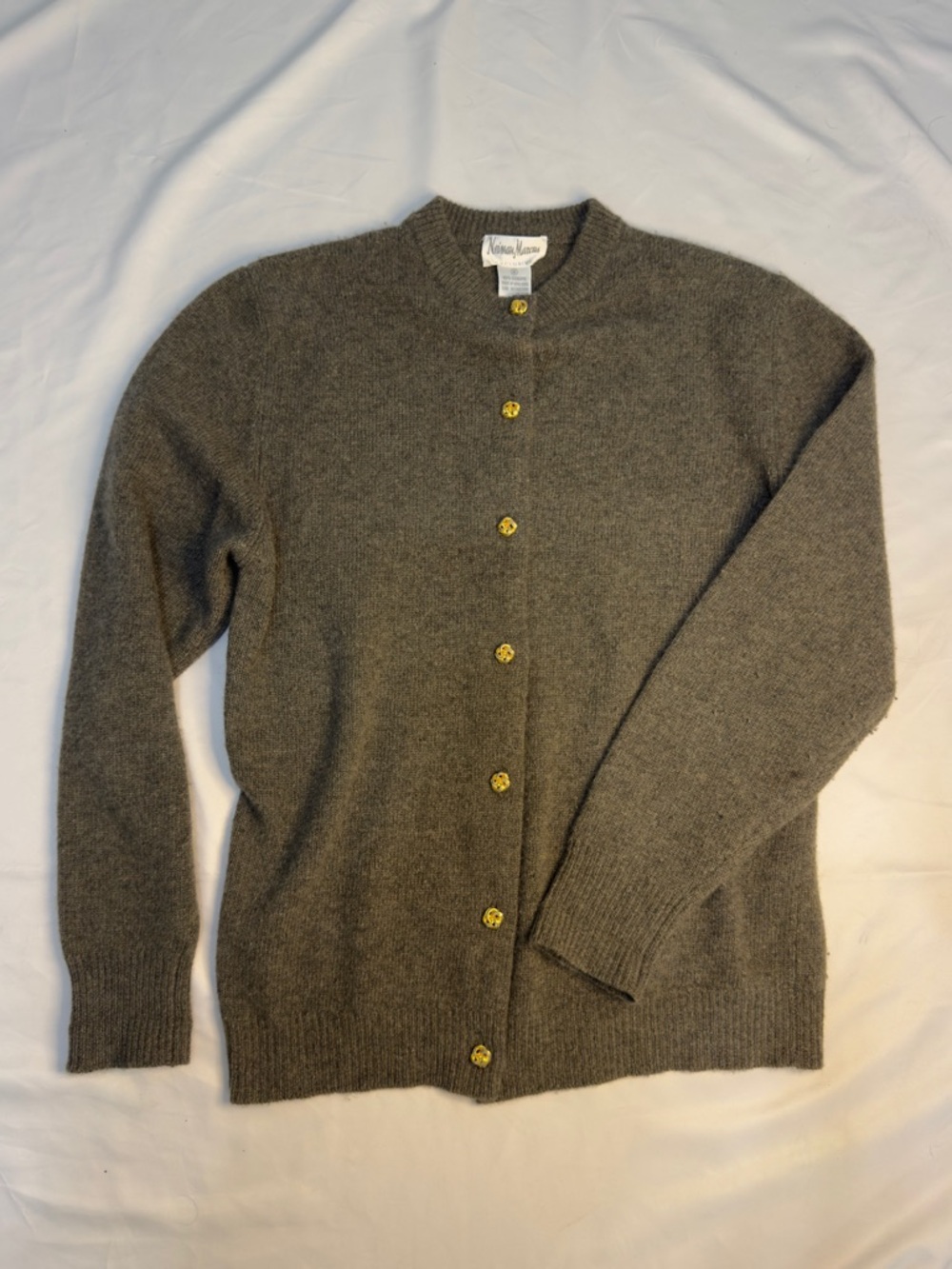 RARE Women’s Medium Vintage 80s Neiman Marcus cashmere loden cardigan gold